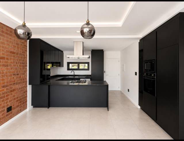 2 BEDROOM APARTMENT FOR SALE IN FOURWAYS